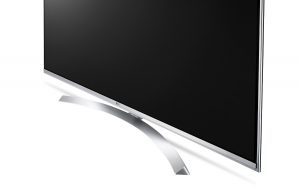 LG UH8500 stand view